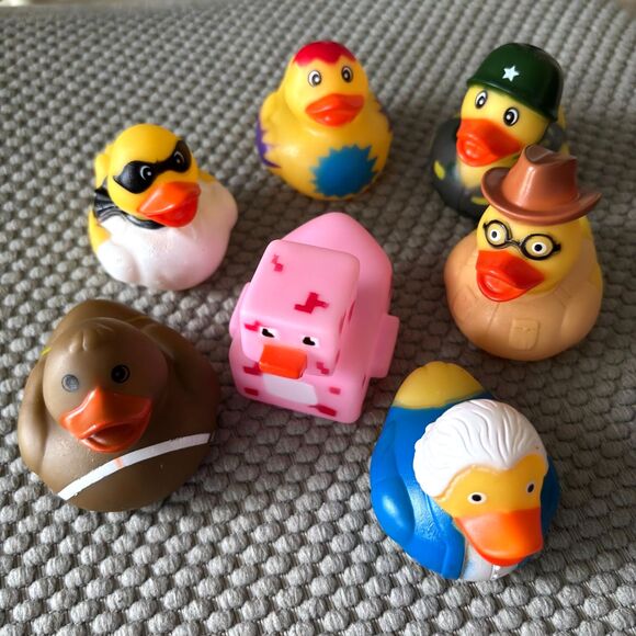 Lot Of 7 JEEP Rubber 2.5" Ducks Minecraft Football Paintball Army Cowboy Pres. - Picture 1 of 3